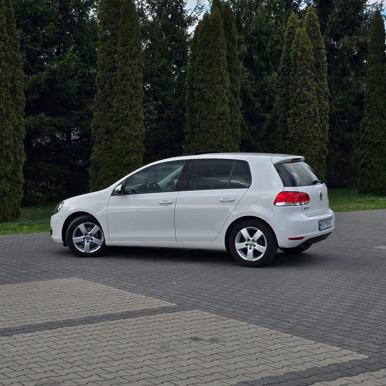 Volkswagen Golf - Zdjęcie 13