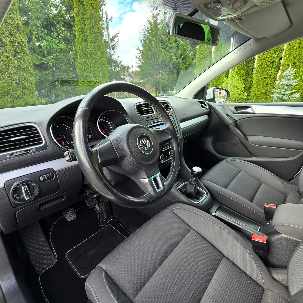 Volkswagen Golf - Zdjęcie 17