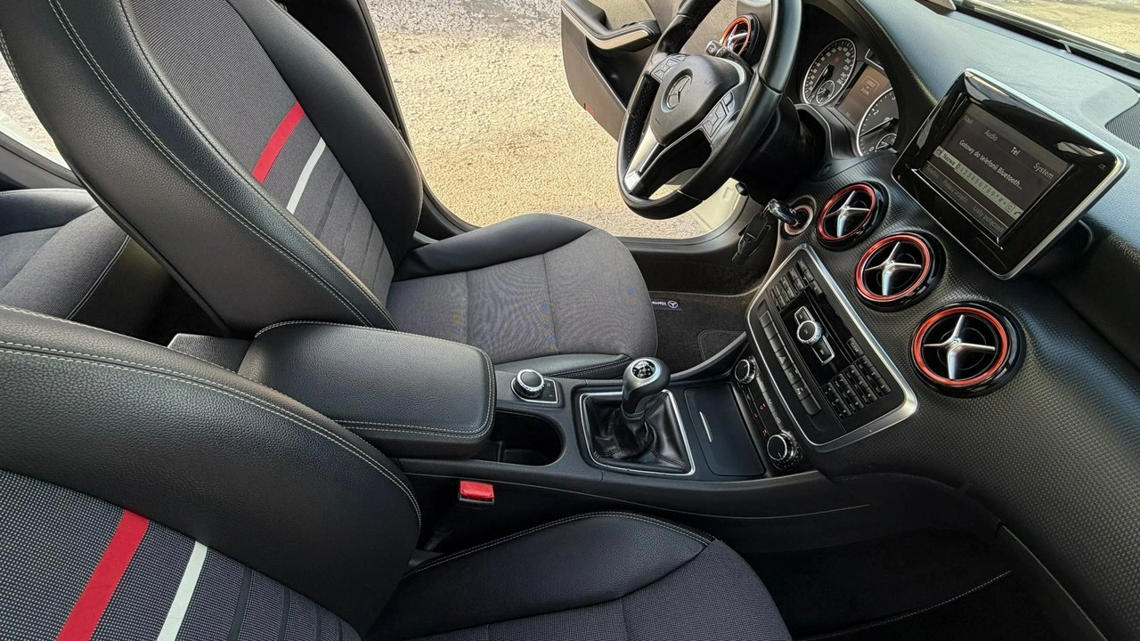 Mercedes A 180 - Zdjęcie 13