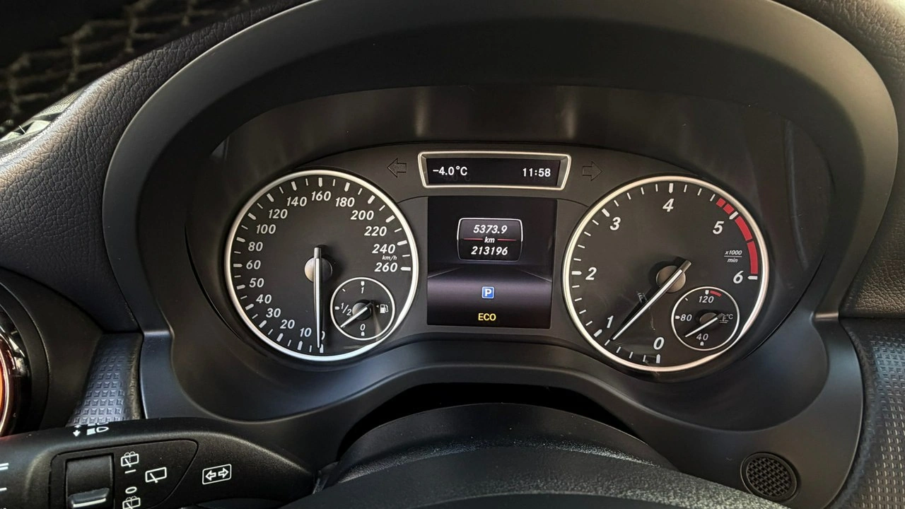 Mercedes A 180 - Zdjęcie 22