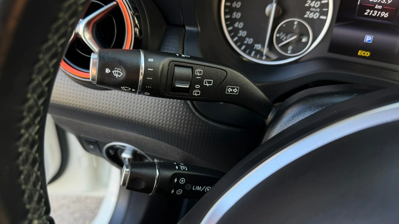 Mercedes A 180 - Zdjęcie 32