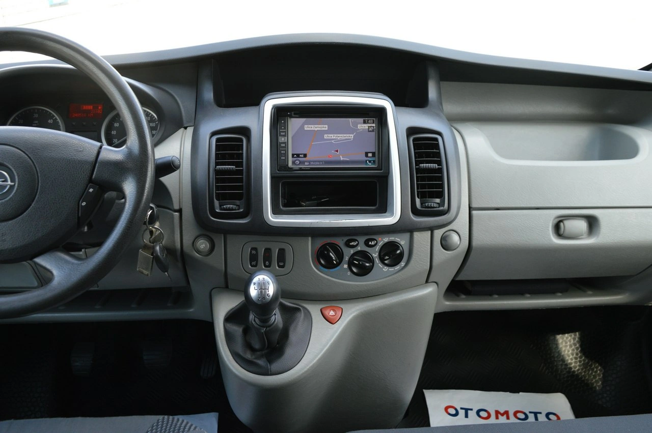 Opel Vivaro - Zdjęcie 21