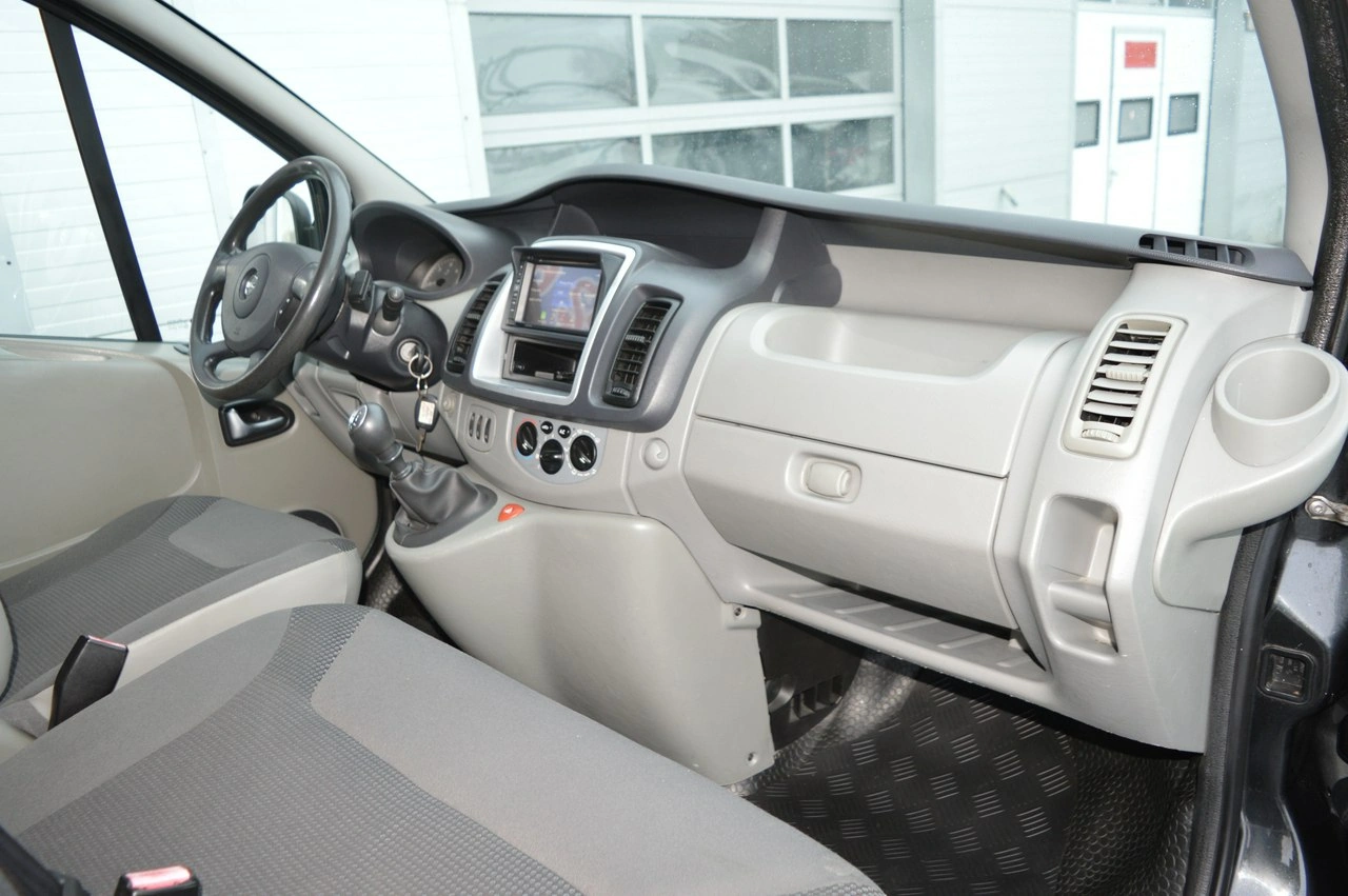 Opel Vivaro - Zdjęcie 23