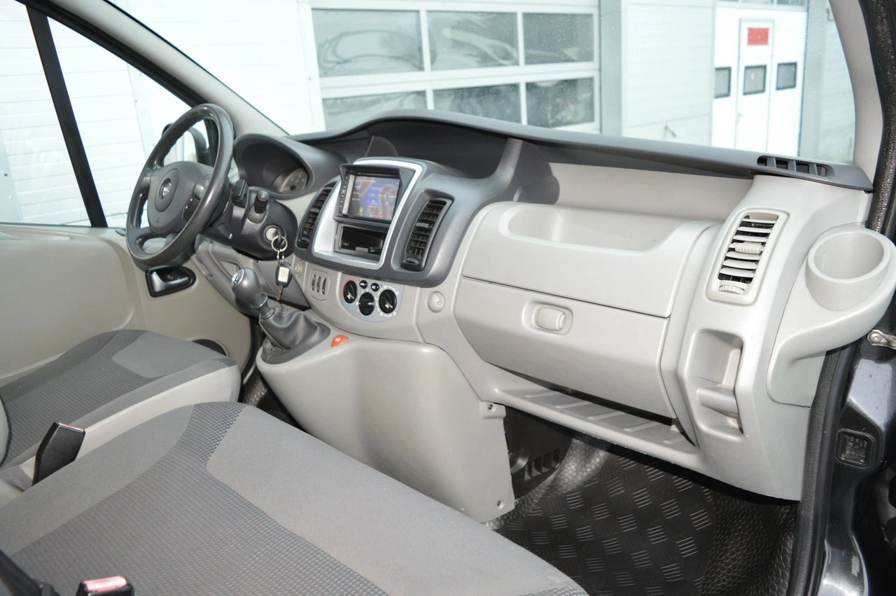 Opel Vivaro - Zdjęcie 23