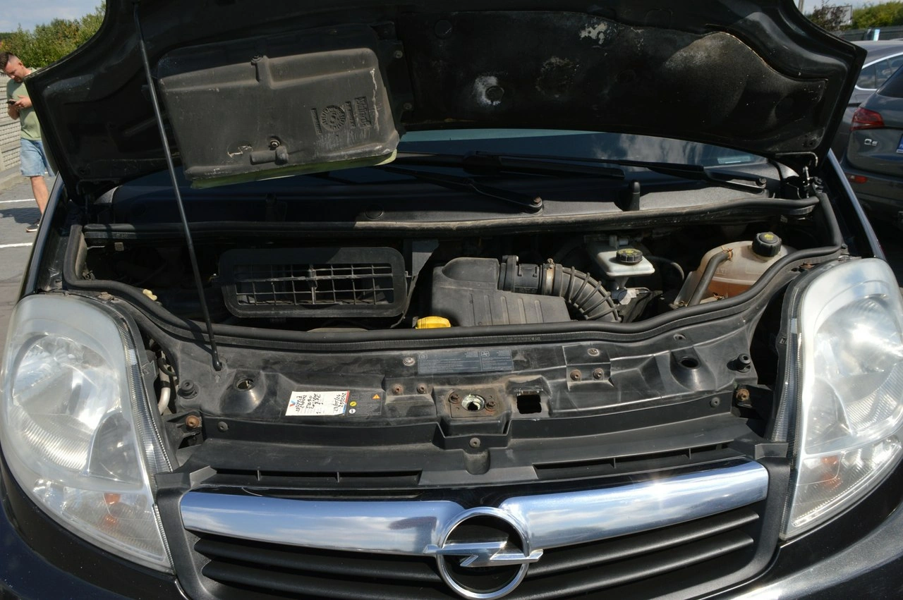 Opel Vivaro - Zdjęcie 32