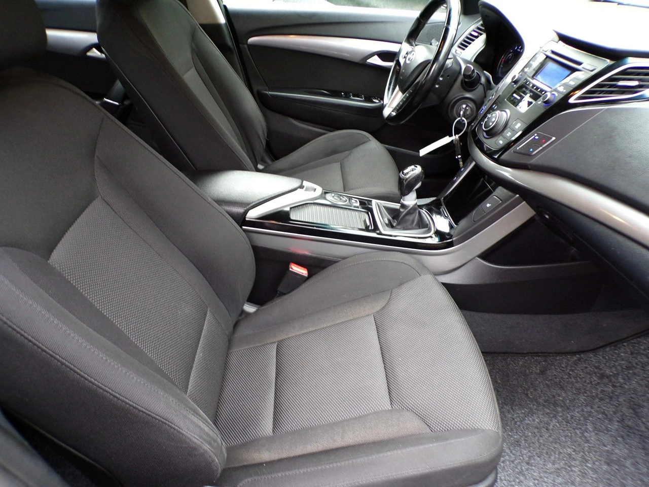 Hyundai i40 - Zdjęcie 22