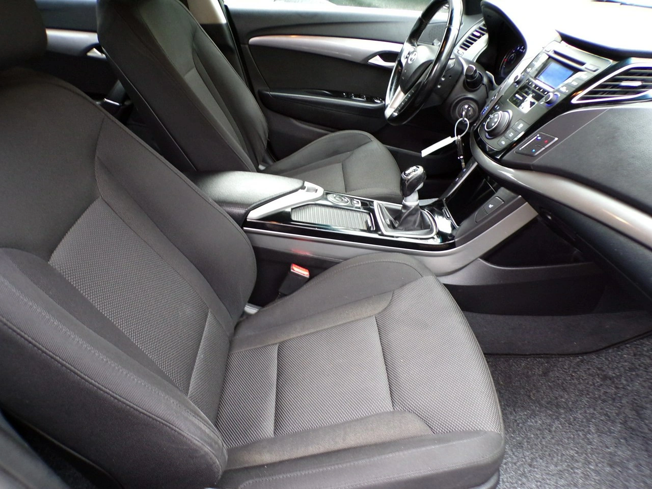 Hyundai i40 - Zdjęcie 23