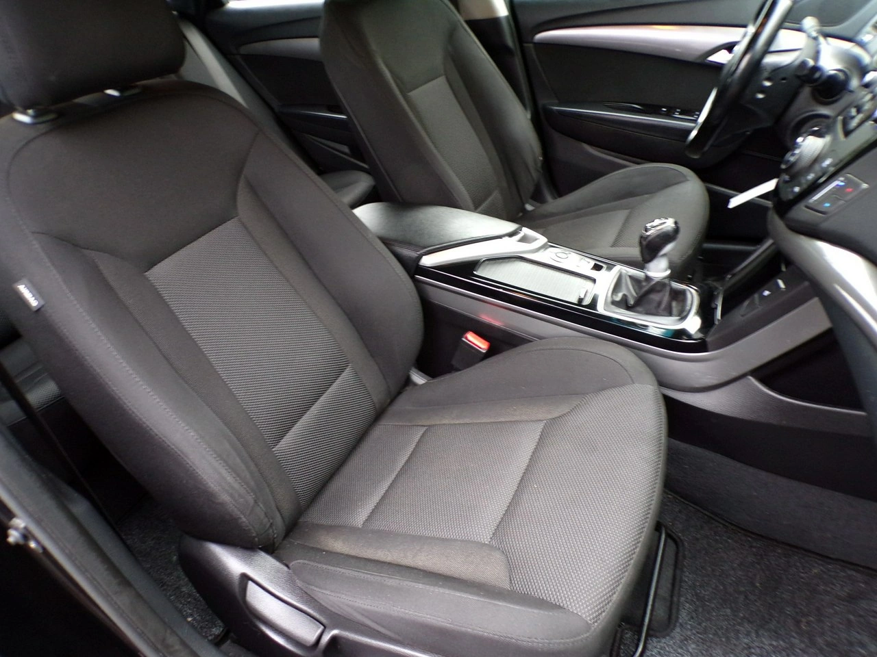 Hyundai i40 - Zdjęcie 24