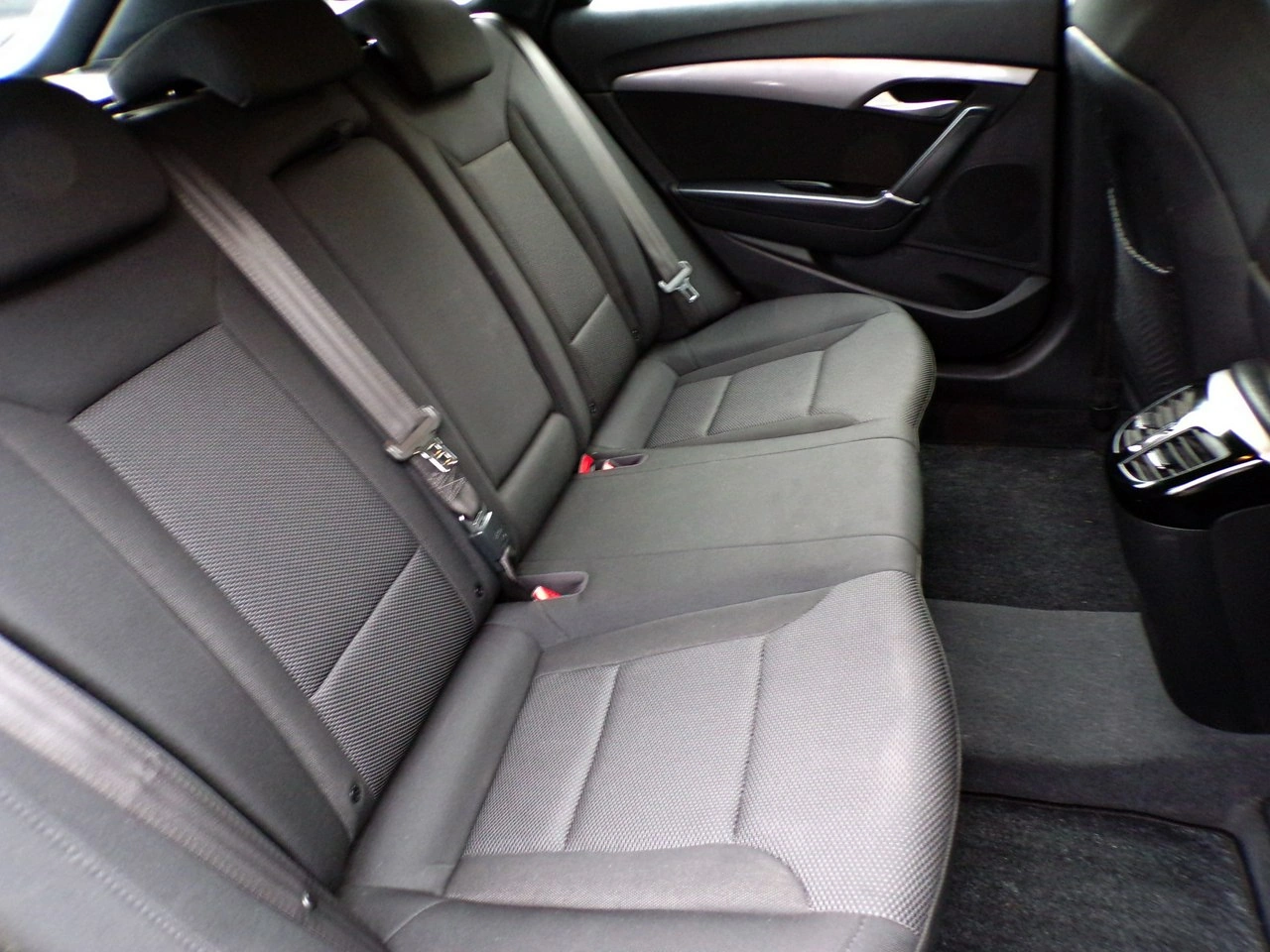 Hyundai i40 - Zdjęcie 26