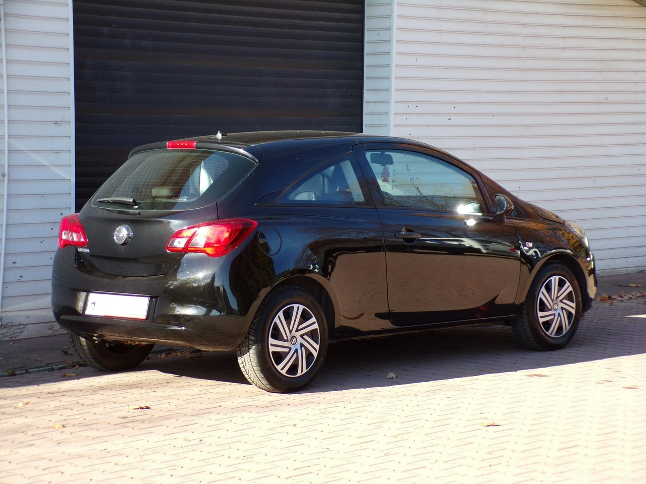 Opel Corsa - Zdjęcie 10