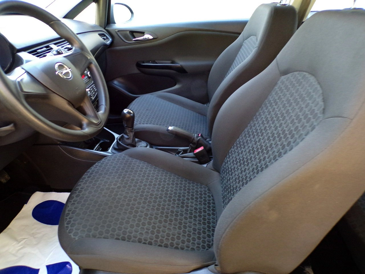 Opel Corsa - Zdjęcie 17