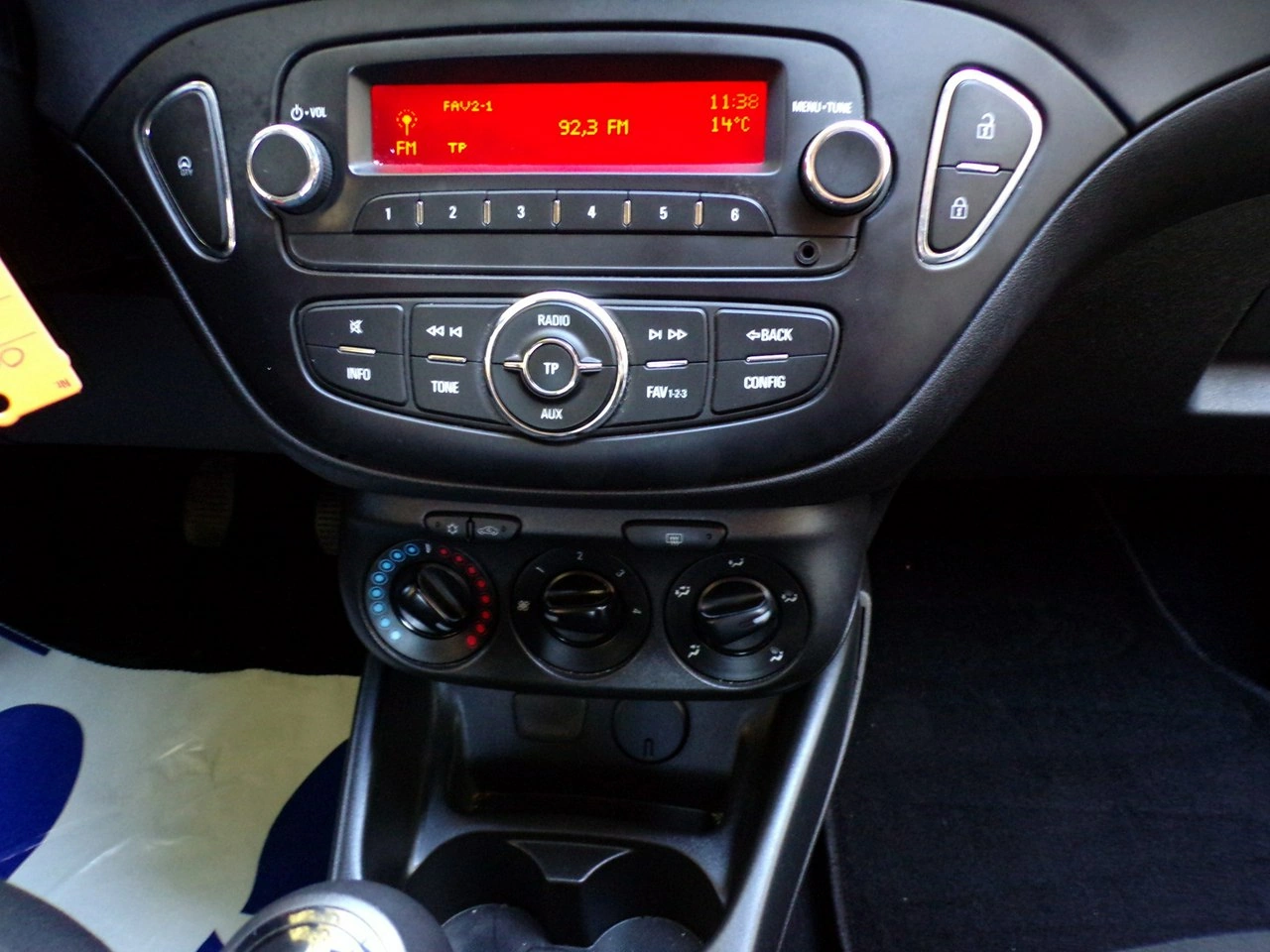 Opel Corsa - Zdjęcie 19