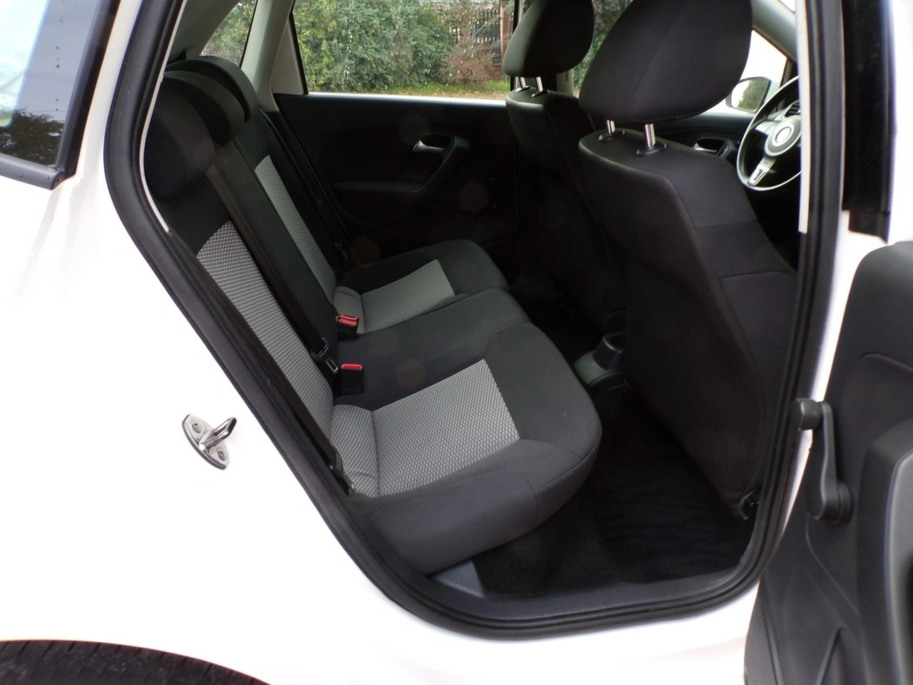 Volkswagen Polo - Zdjęcie 23