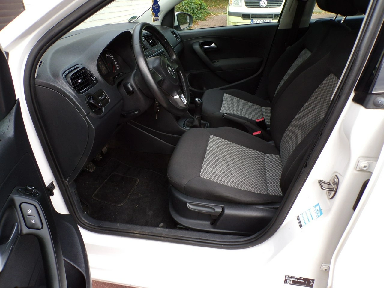 Volkswagen Polo - Zdjęcie 17