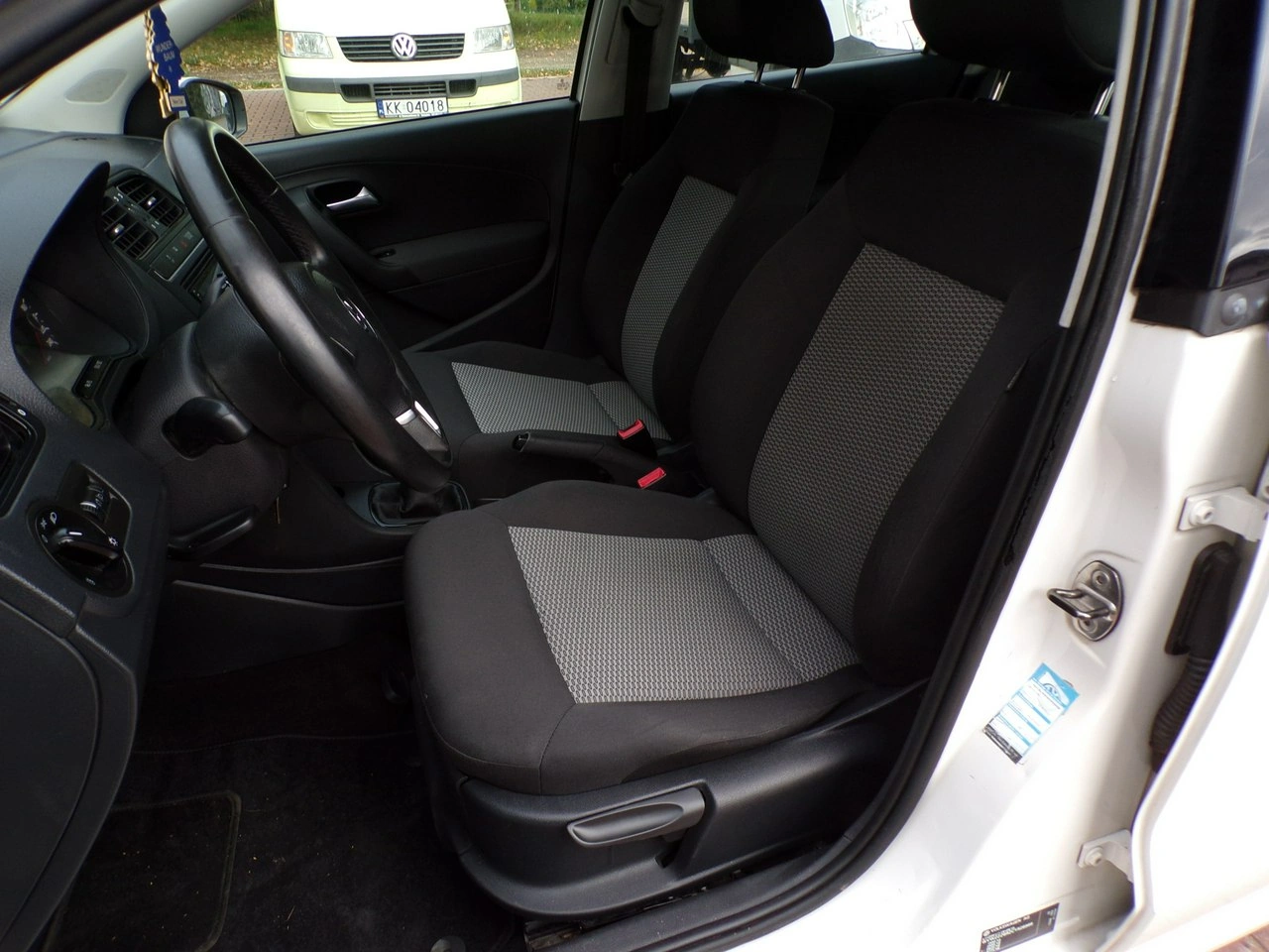 Volkswagen Polo - Zdjęcie 18