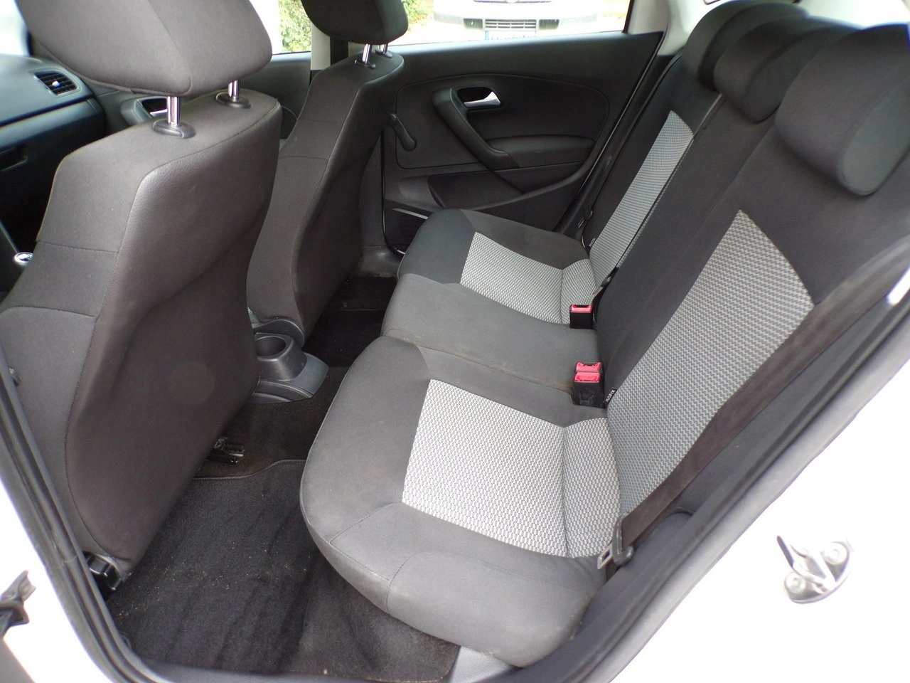 Volkswagen Polo - Zdjęcie 27