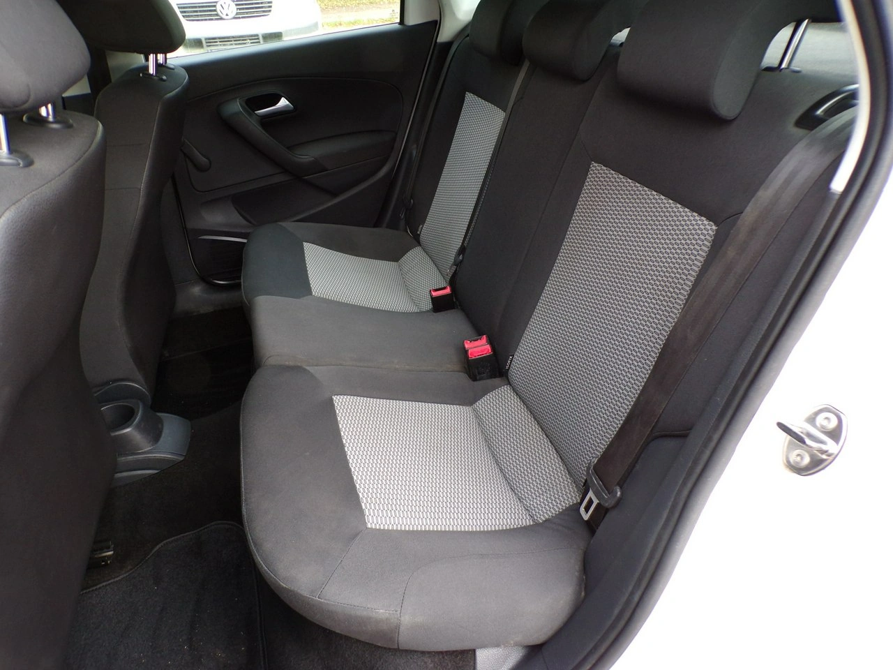 Volkswagen Polo - Zdjęcie 28