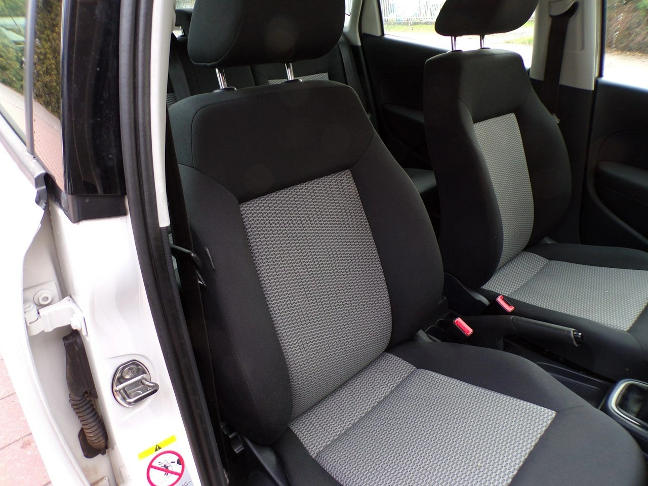 Volkswagen Polo - Zdjęcie 22