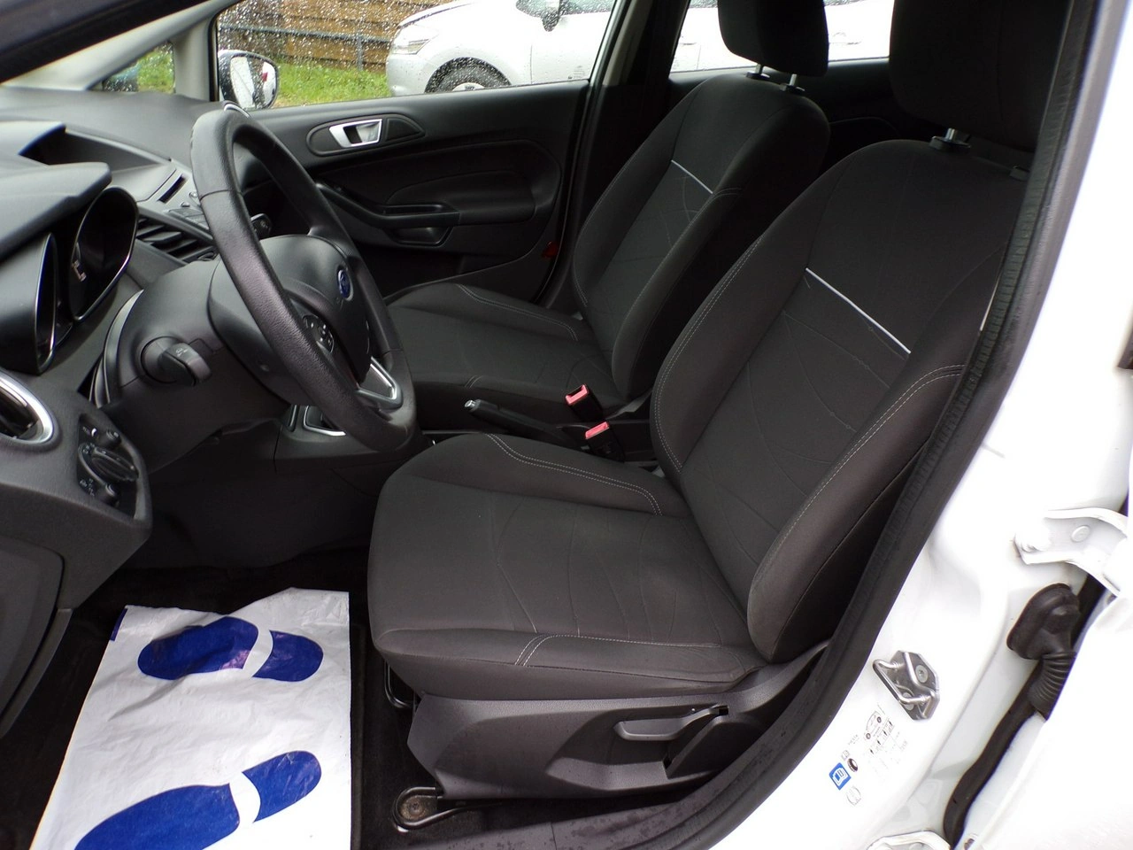 Ford Fiesta - Zdjęcie 16