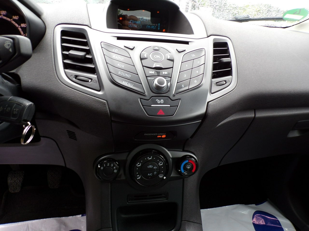 Ford Fiesta - Zdjęcie 17