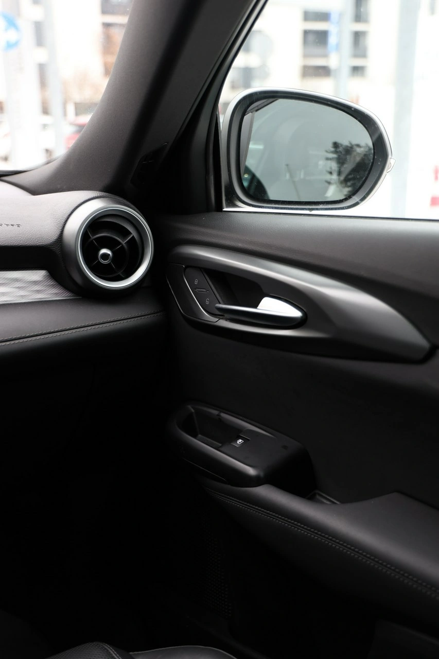 Alfa Romeo Tonale - Zdjęcie 39