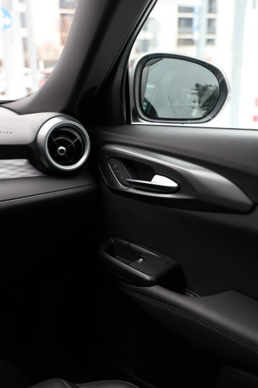 Alfa Romeo Tonale - Zdjęcie 39