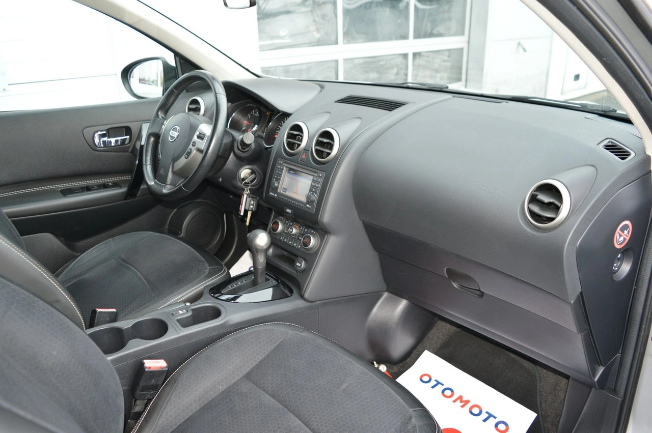 Nissan Qashqai - Zdjęcie 25