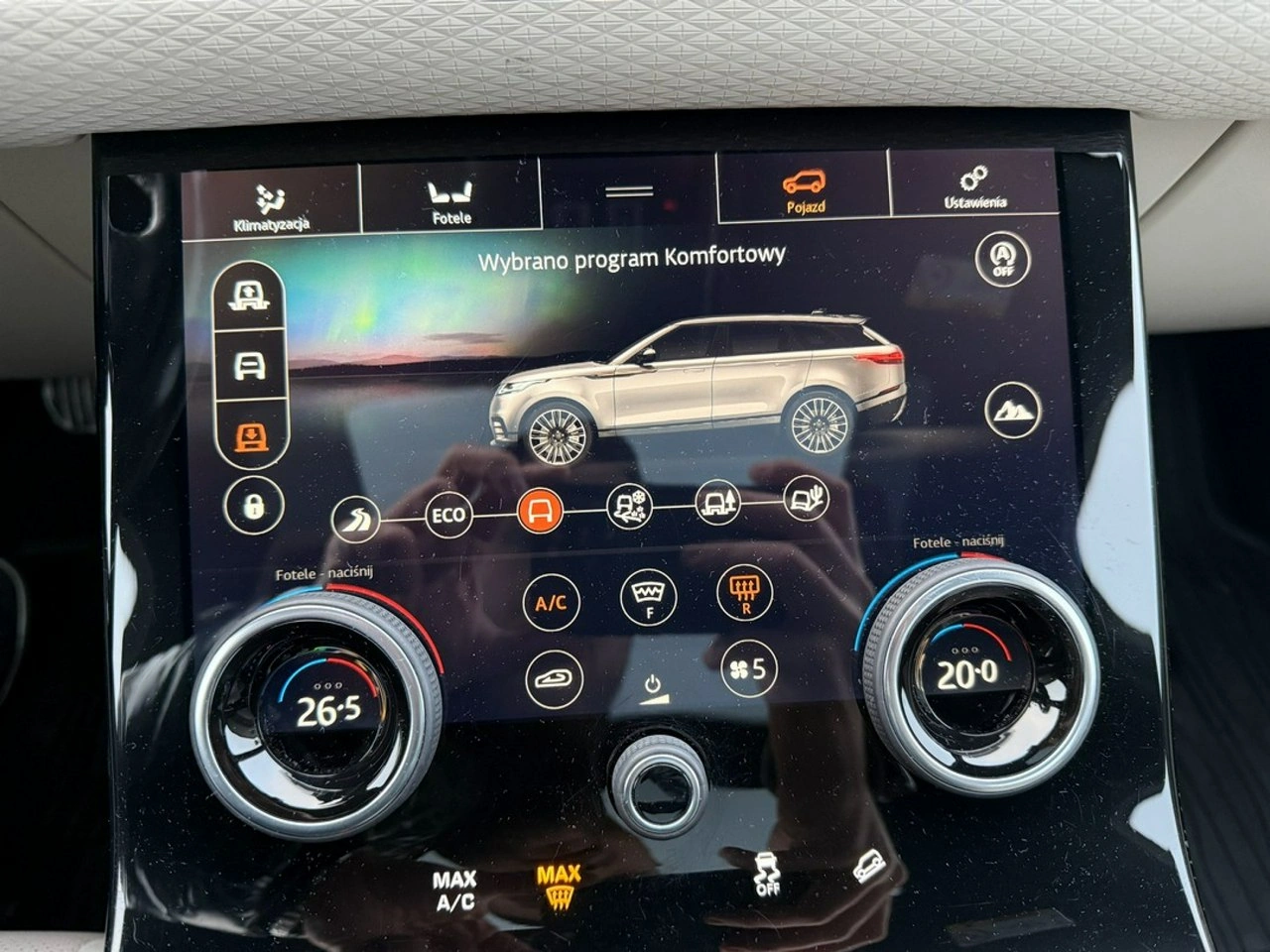 Land Rover Range Rover Velar - Zdjęcie 17