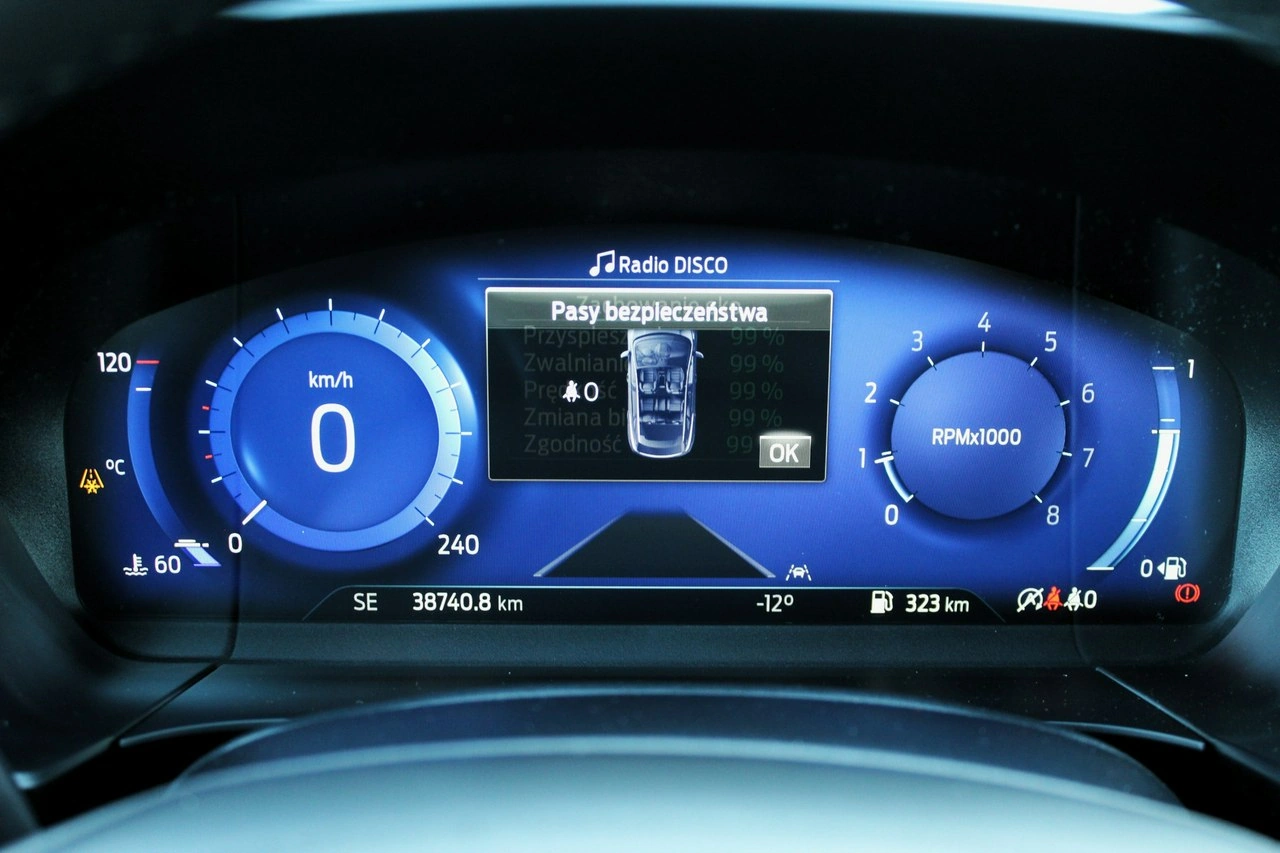 Ford Kuga - Zdjęcie 12