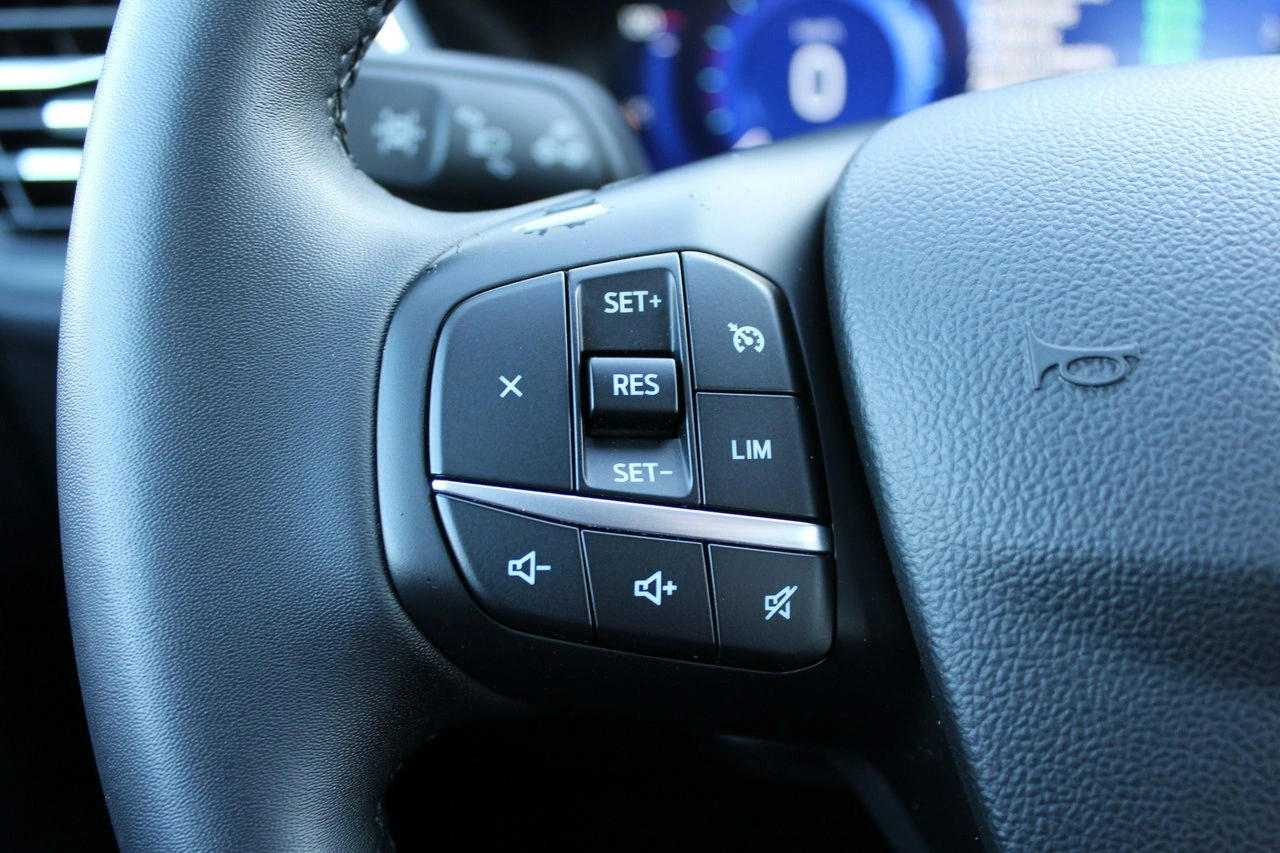 Ford Kuga - Zdjęcie 20