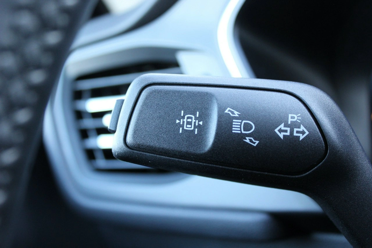 Ford Kuga - Zdjęcie 21