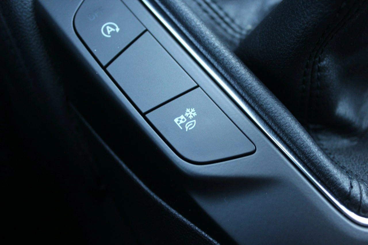 Ford Kuga - Zdjęcie 24