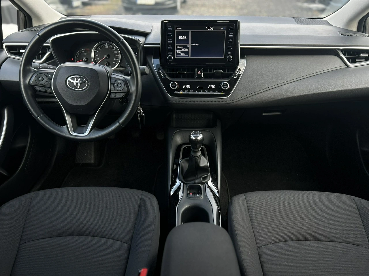 Toyota Corolla - Zdjęcie 11