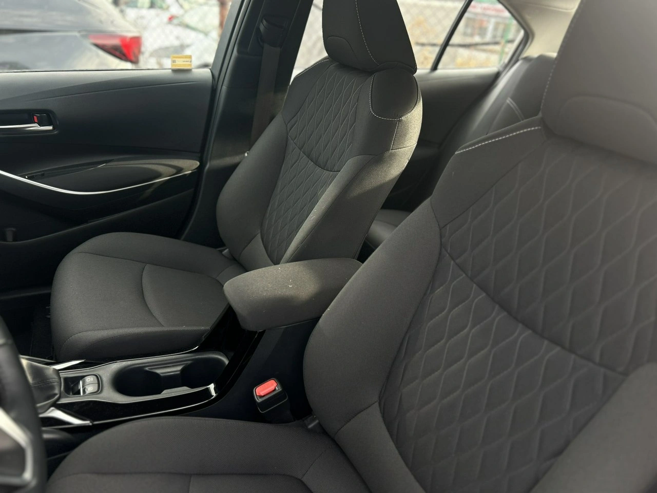 Toyota Corolla - Zdjęcie 28