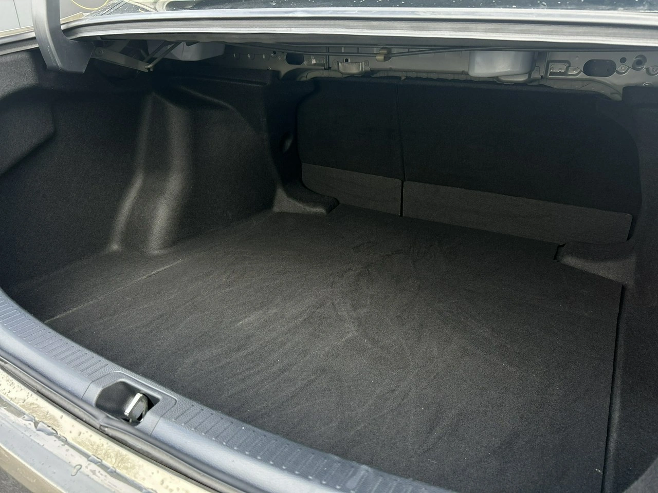 Toyota Corolla - Zdjęcie 32