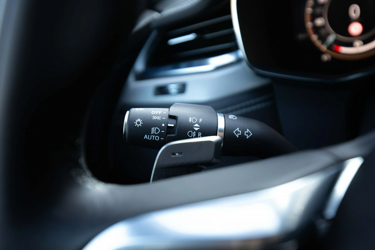 Jaguar F-Pace - Zdjęcie 20