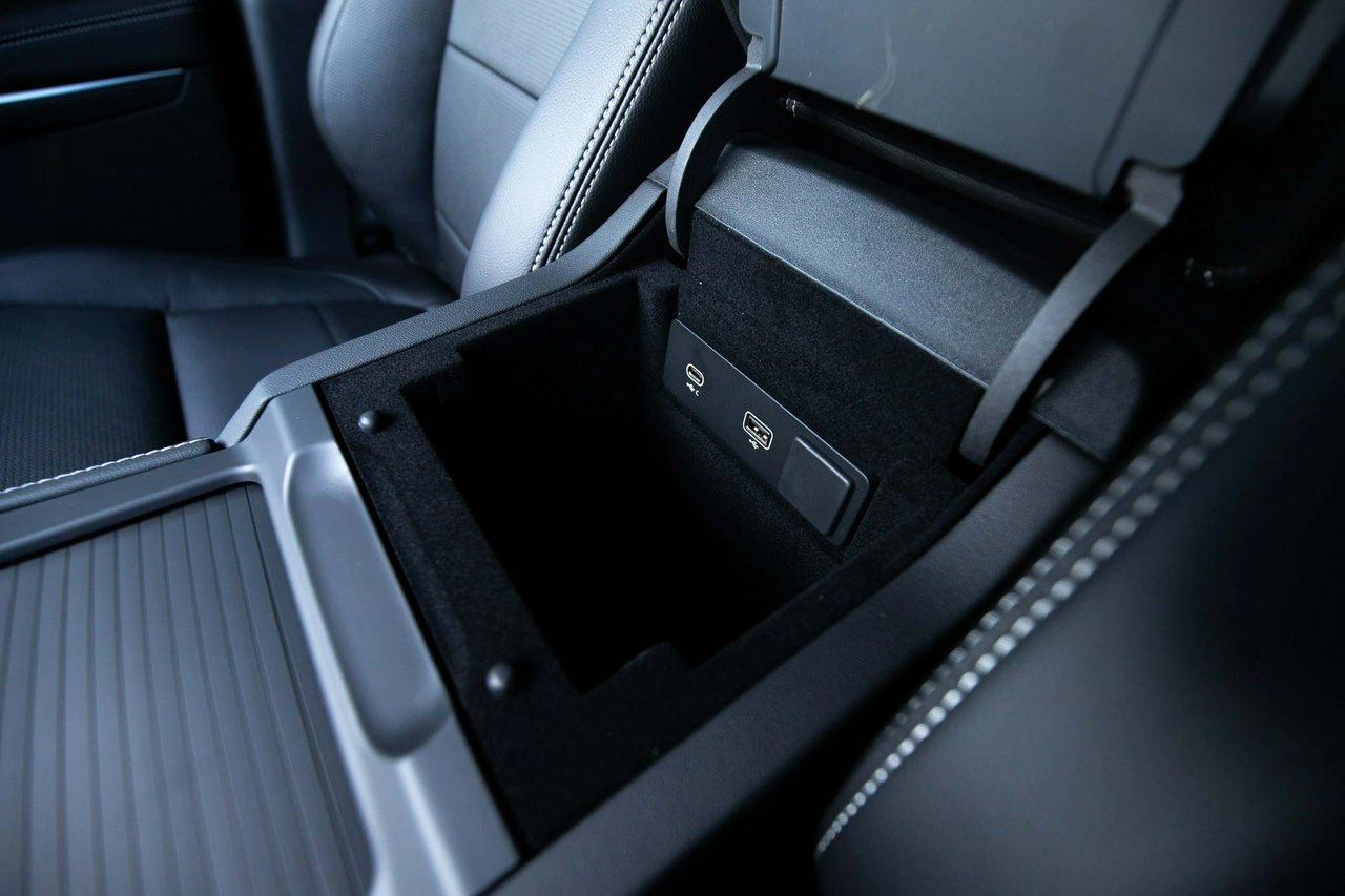 Jaguar F-Pace - Zdjęcie 29