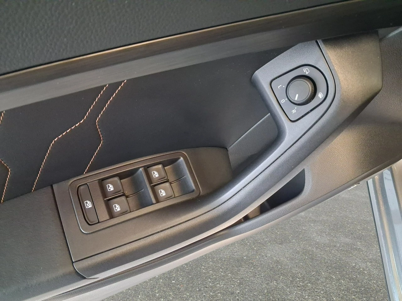 Cupra Ateca - Zdjęcie 23