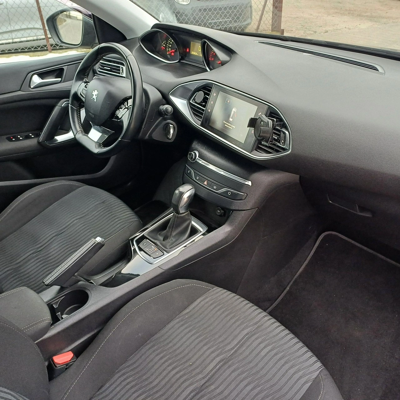 Peugeot 308 - Zdjęcie 10