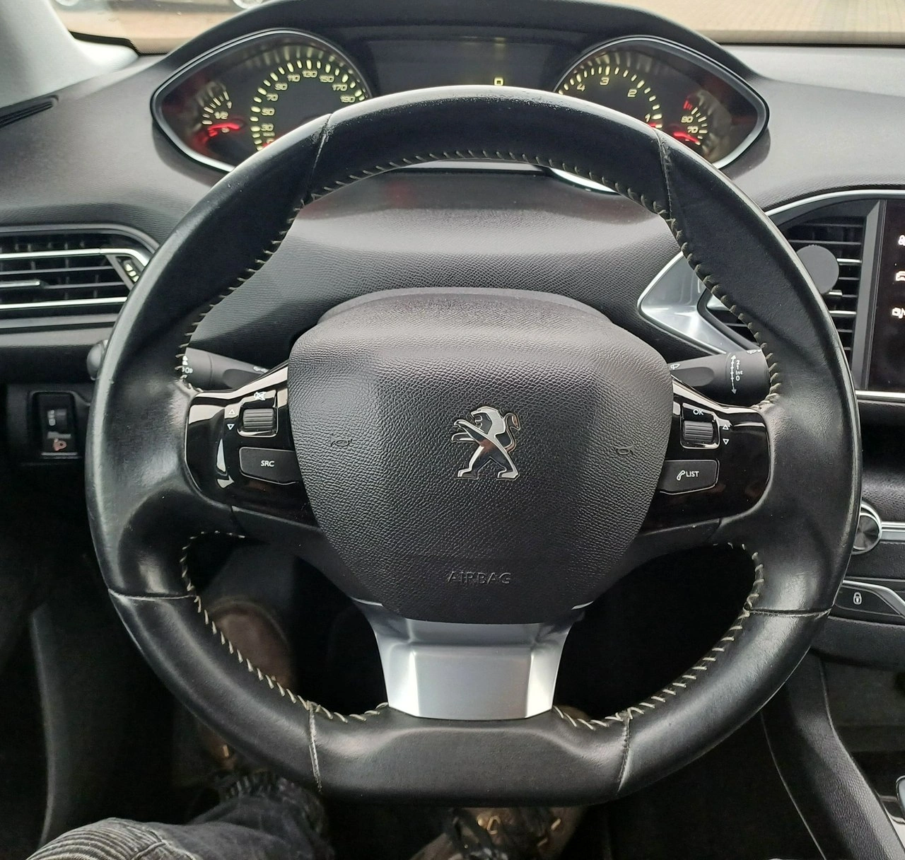 Peugeot 308 - Zdjęcie 12