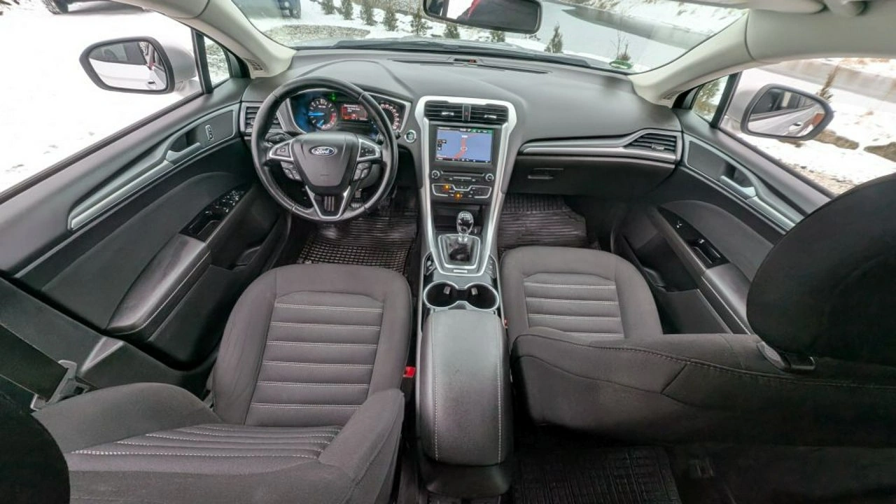 Ford Mondeo - Zdjęcie 13