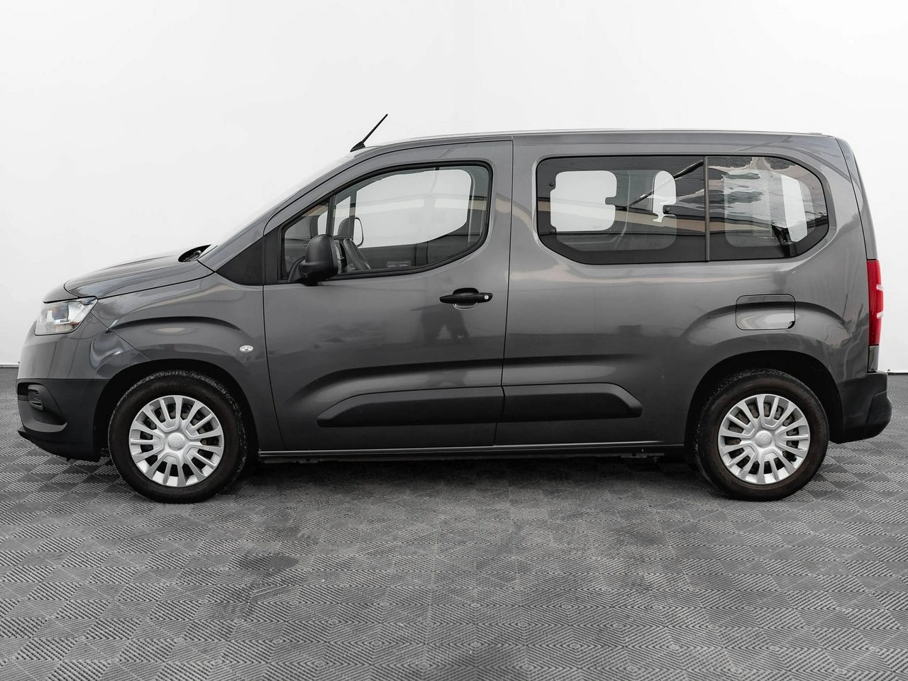 Toyota Proace City Verso - Zdjęcie 8