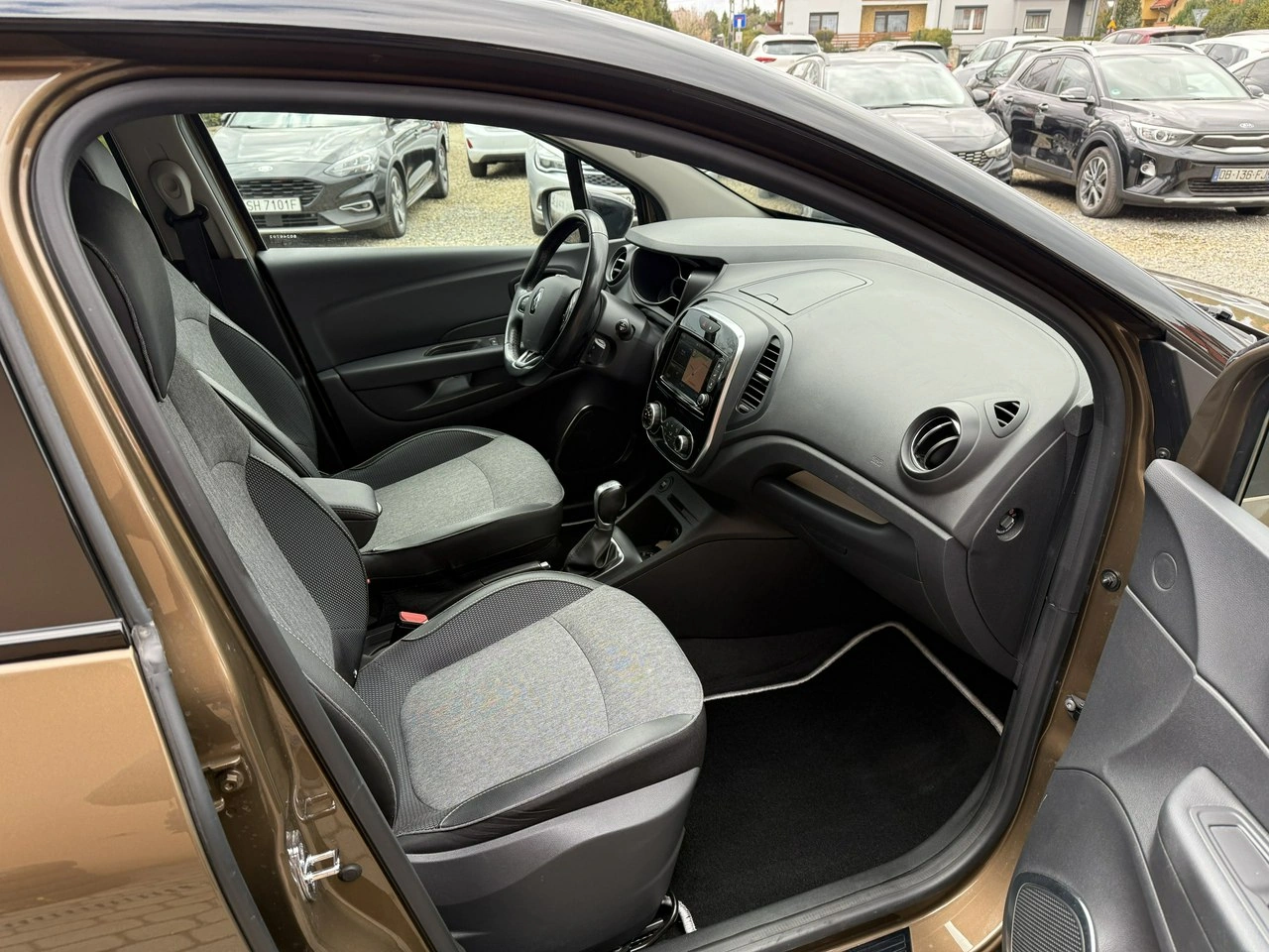 Renault Captur - Zdjęcie 20