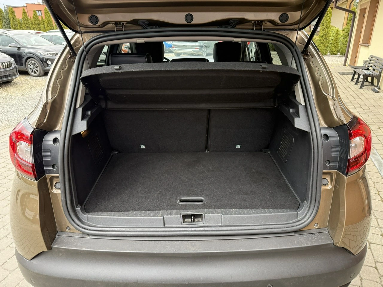 Renault Captur - Zdjęcie 23