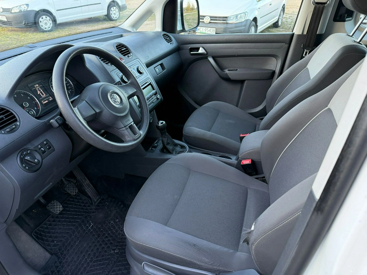Volkswagen Caddy - Zdjęcie 14