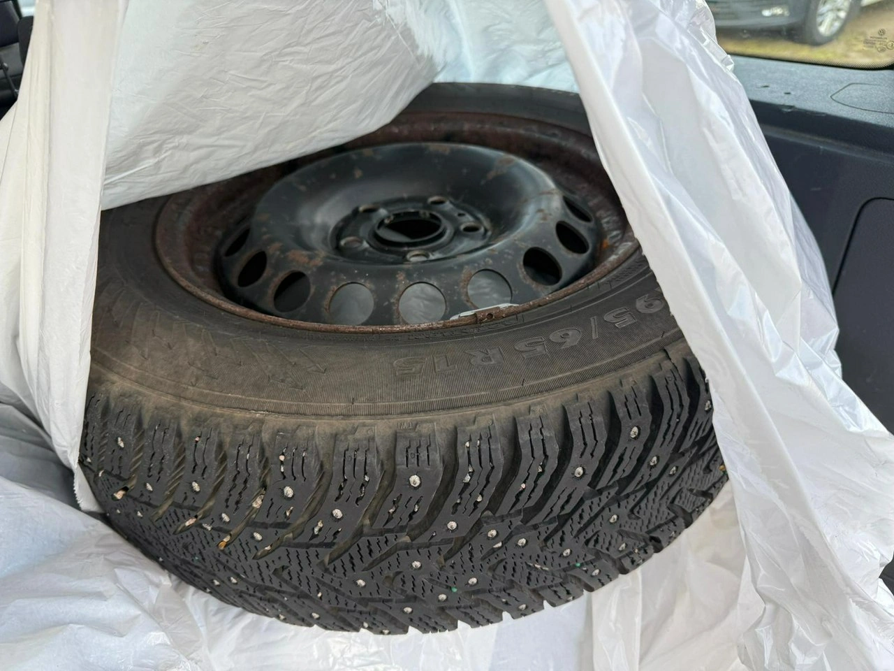 Volkswagen Caddy - Zdjęcie 23