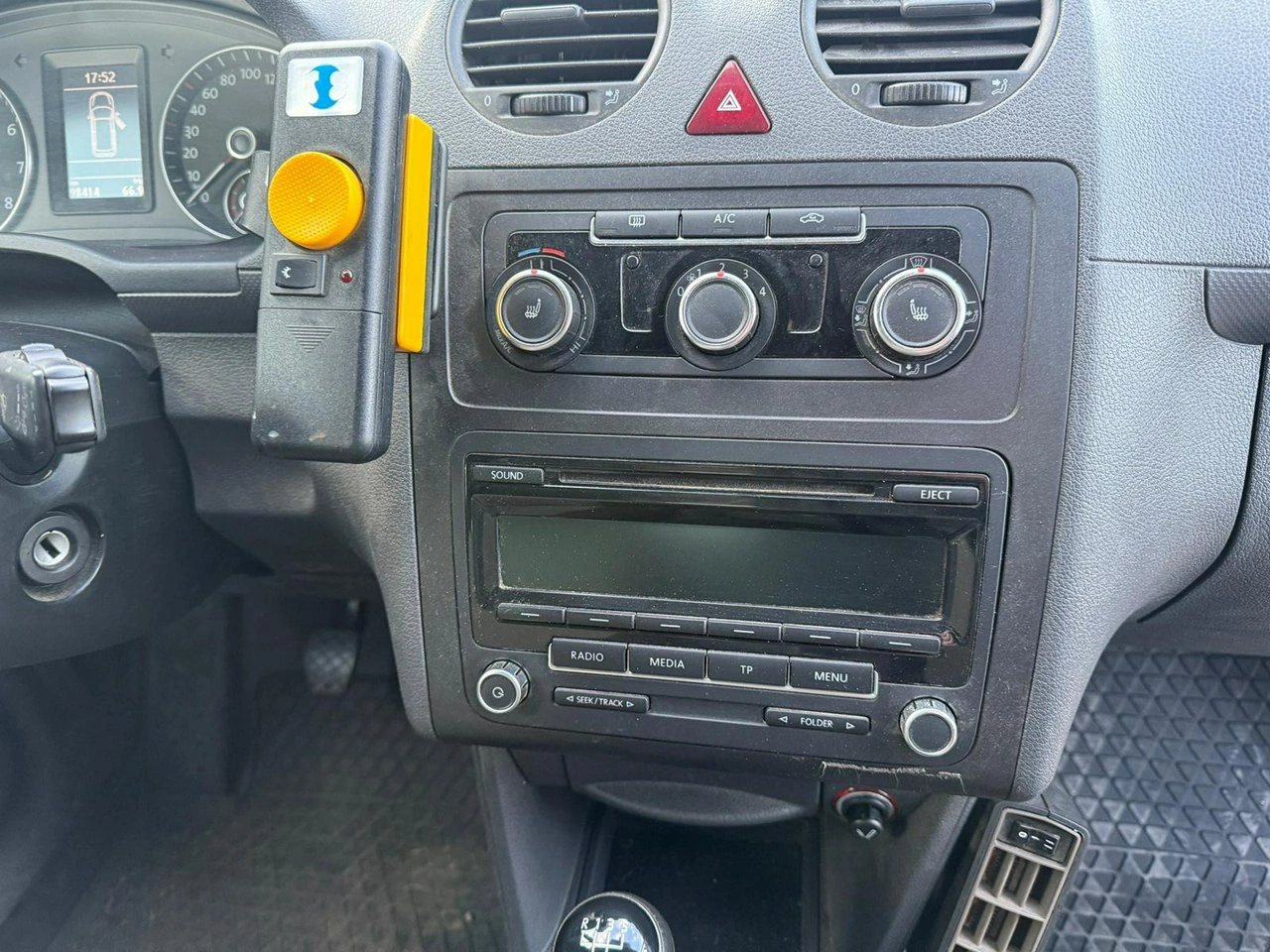 Volkswagen Caddy - Zdjęcie 14