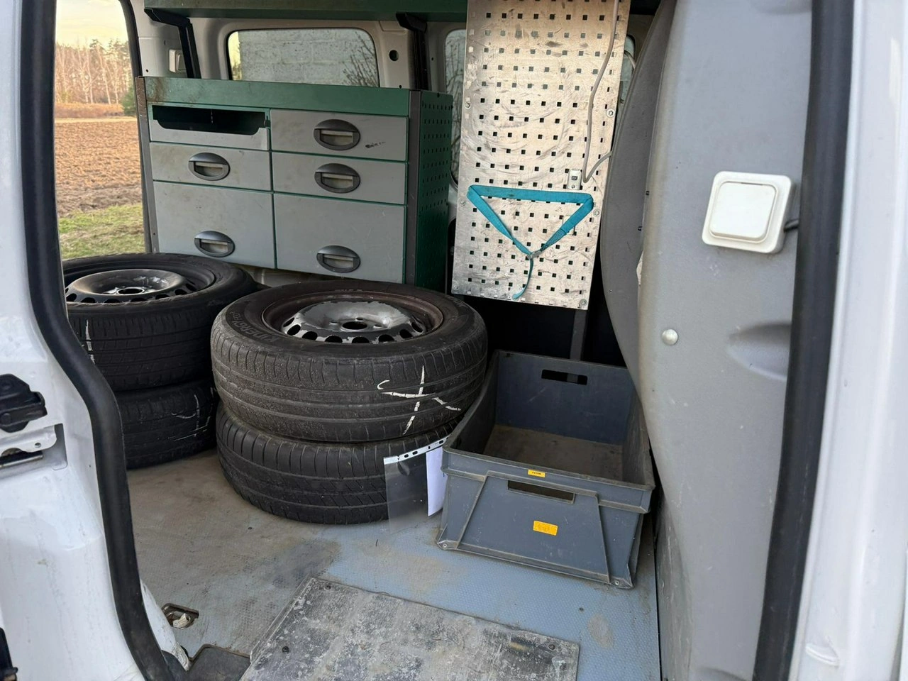 Volkswagen Caddy - Zdjęcie 25