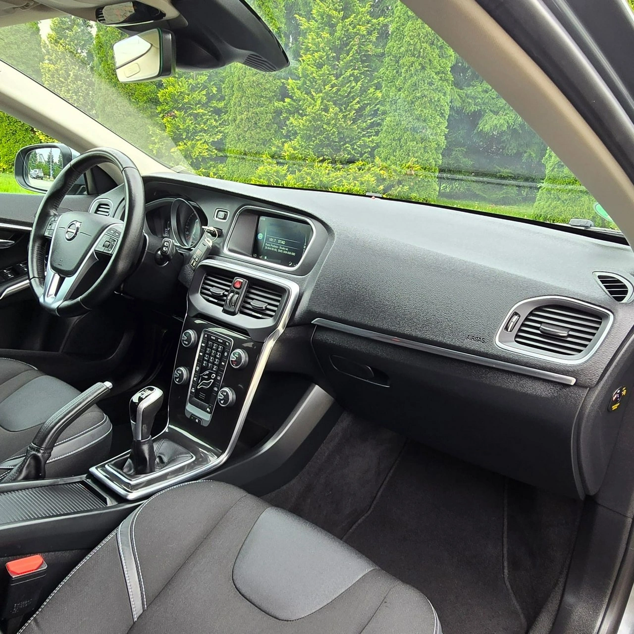 Volvo V40 - Zdjęcie 21