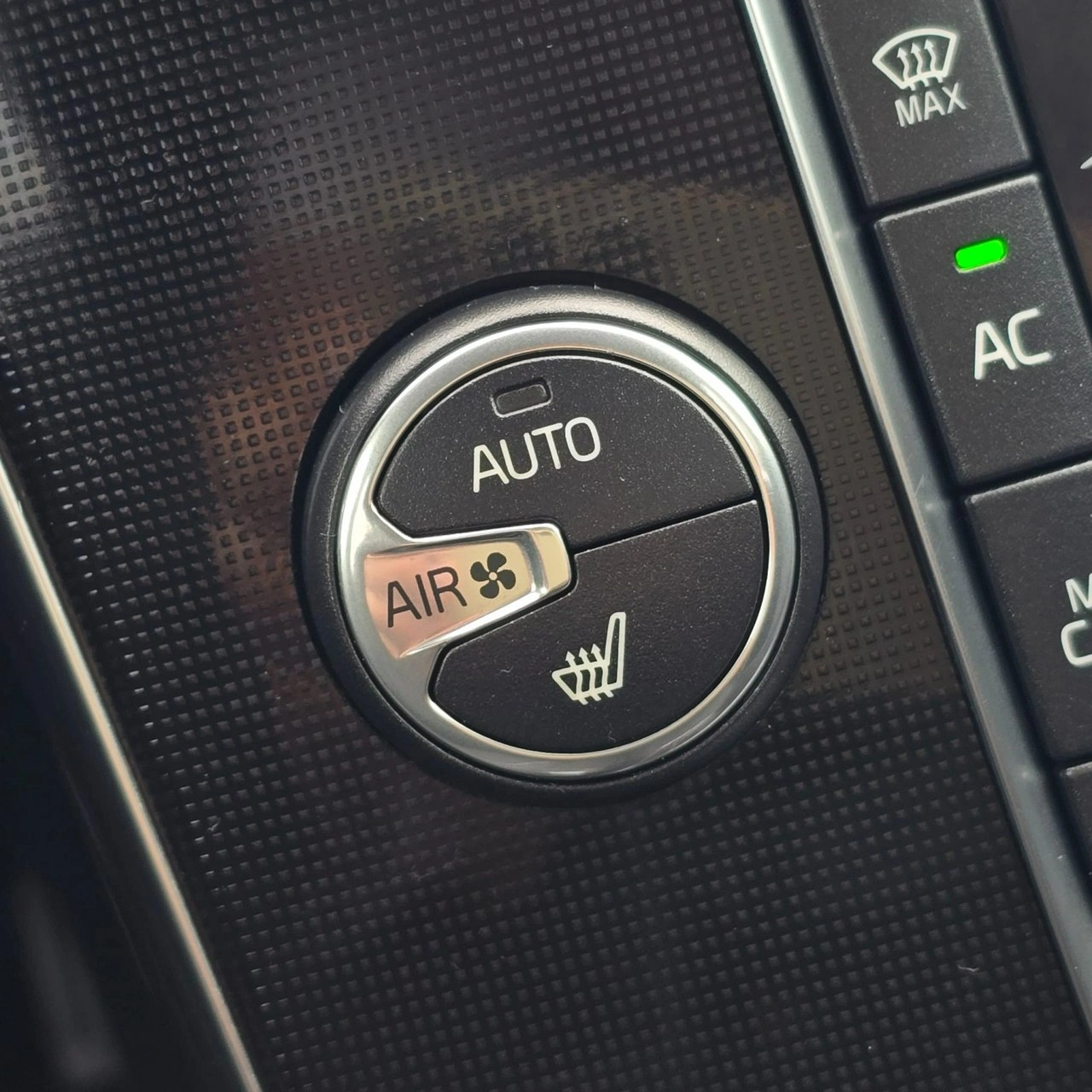 Volvo V40 - Zdjęcie 27